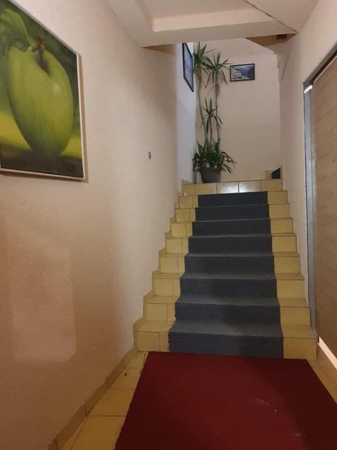 Sobe Royal 2 Sabac Hotel Bagian luar foto