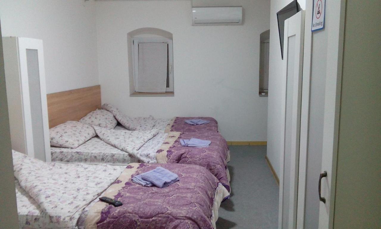 Sobe Royal 2 Sabac Hotel Bagian luar foto
